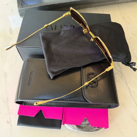 Valentino V-SEI VLS 111B 58 Sunglasses Titanium - Picture 7 of 16